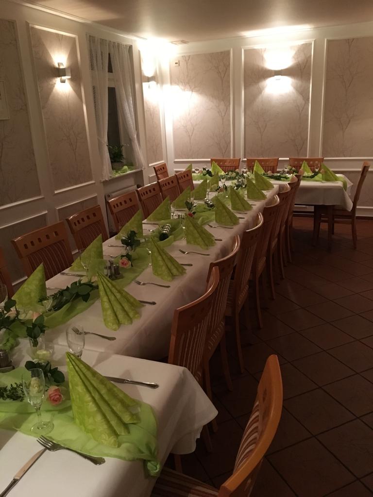 Sitzplätze Gastätte innen